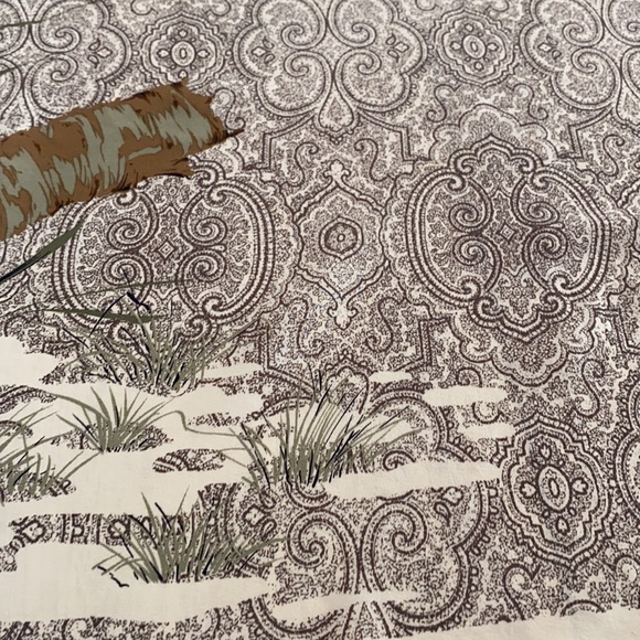 Codello Silk Vintage Leopard Scarf - Picture 3 of 10